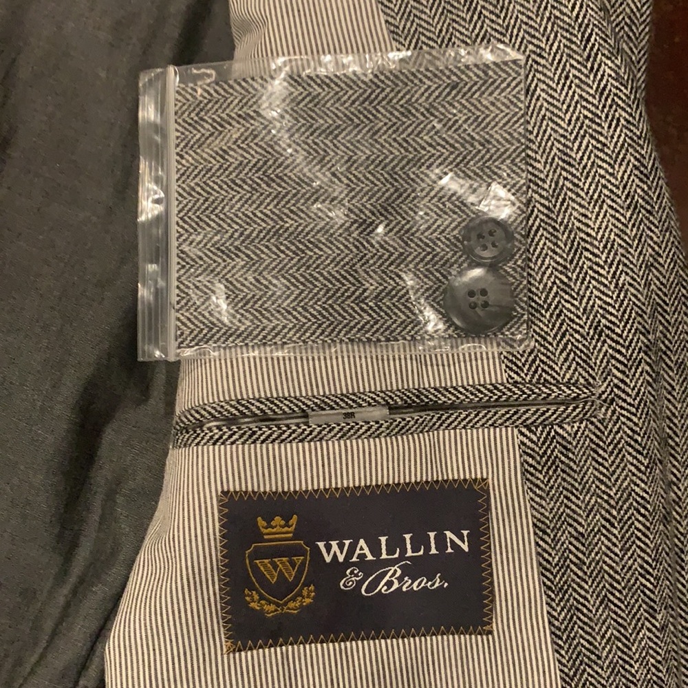 Wallin & Bros. Herringbone Sport Coat. - Picture 6 of 7
